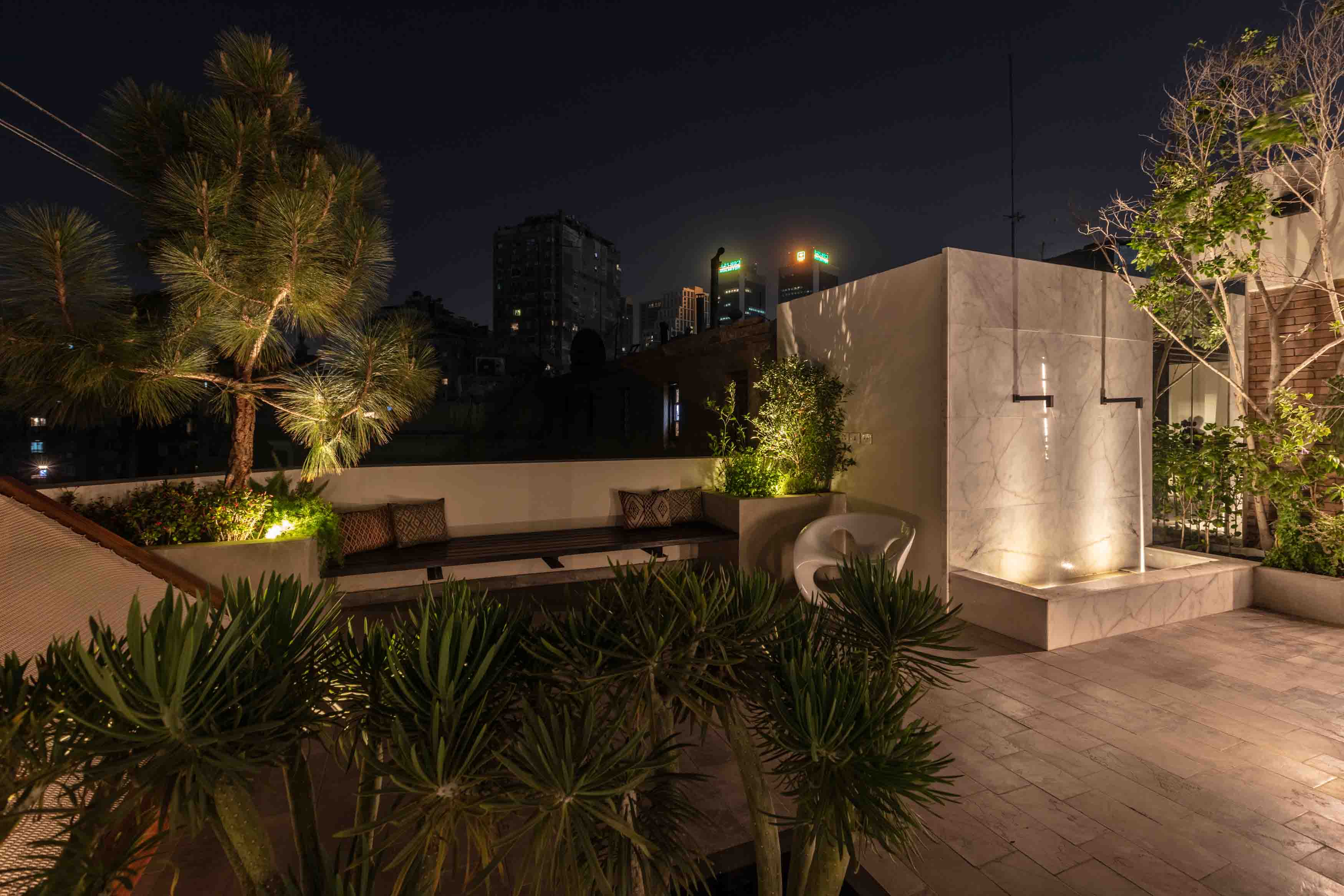 Enlighten Showroom - Final Image