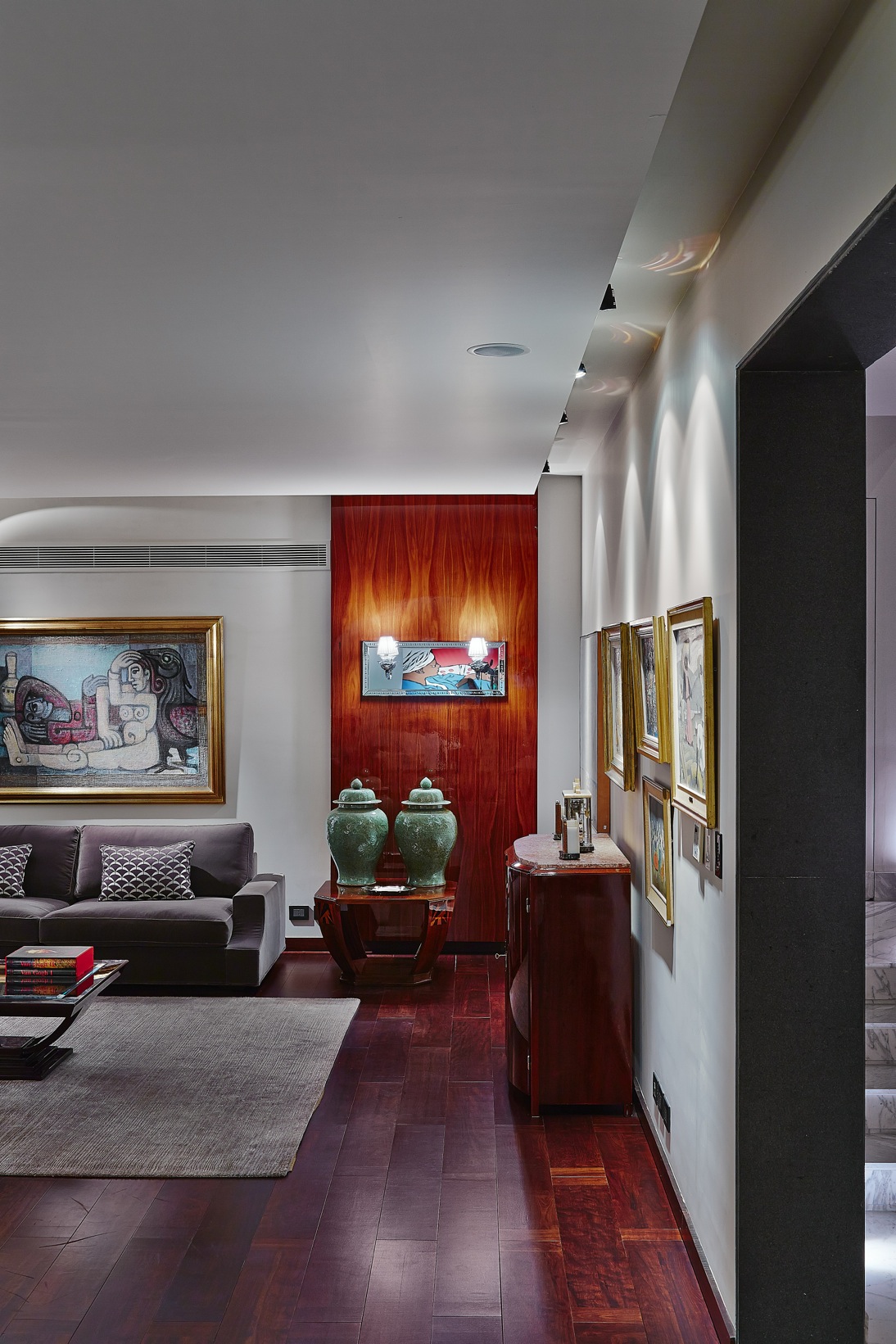 KH Residence - Image 10